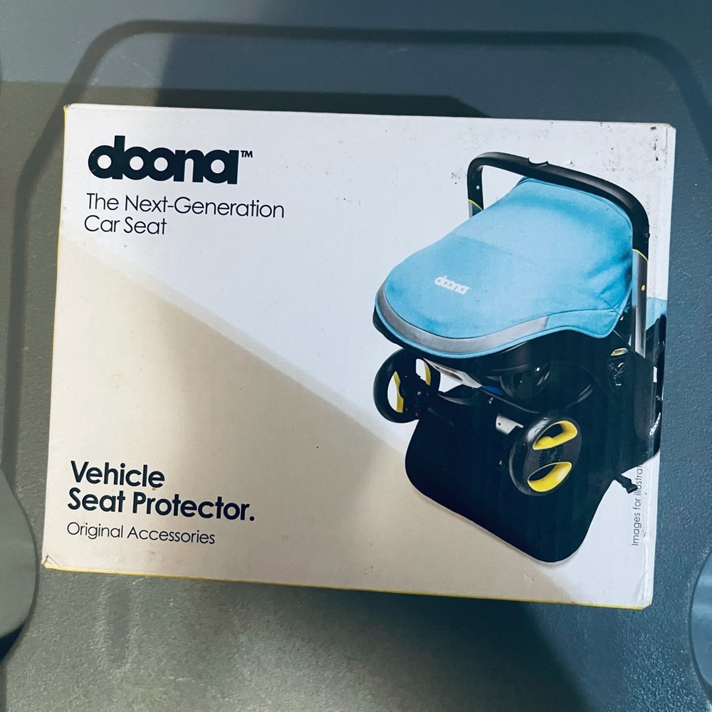 Doona Seat Protector